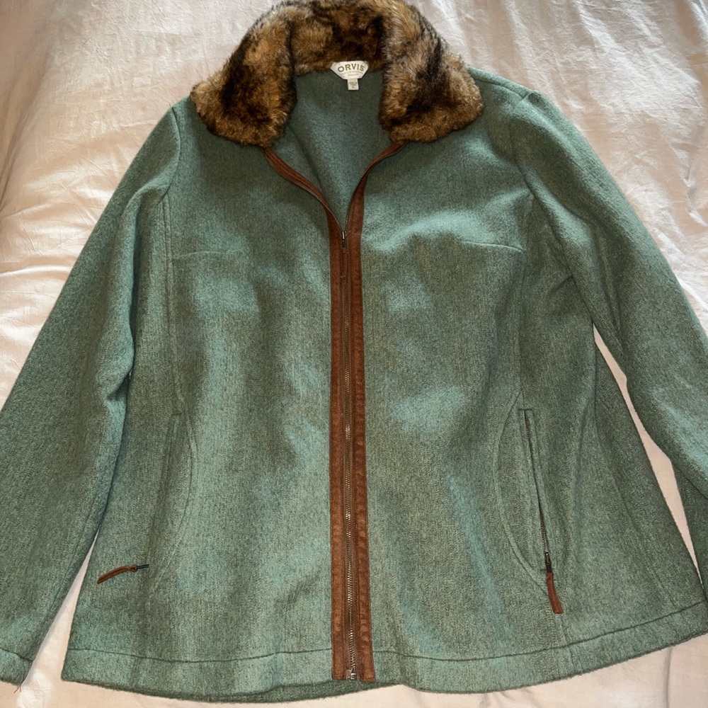 Green Orvis women’s fleece jacket